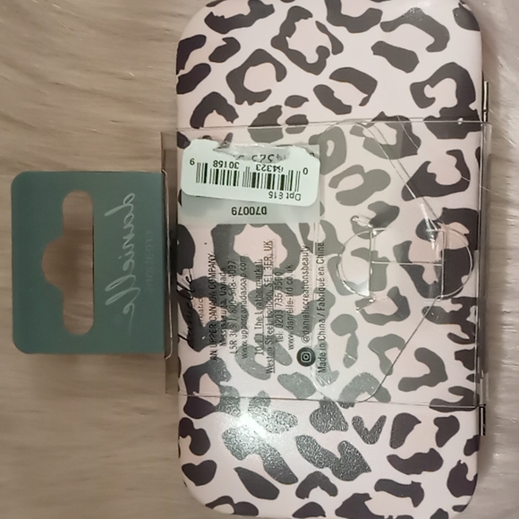 NWT 7 PIECE MANICURE SET, Pink Leopard - Picture 3 of 6